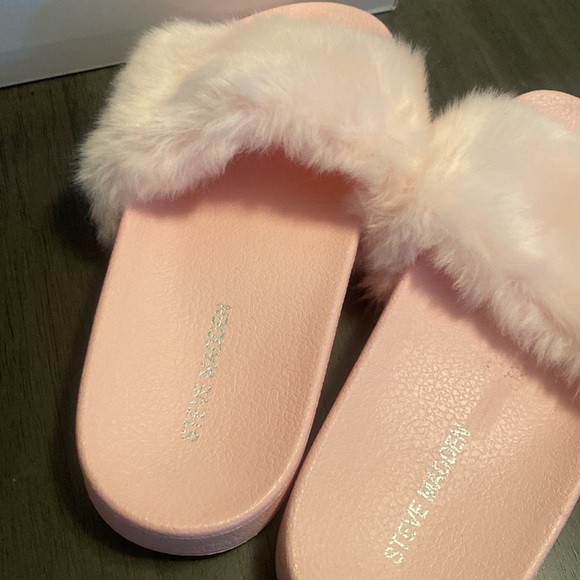 Steve Madden LT Pink Size 8 Slides - Picture 4 of 7